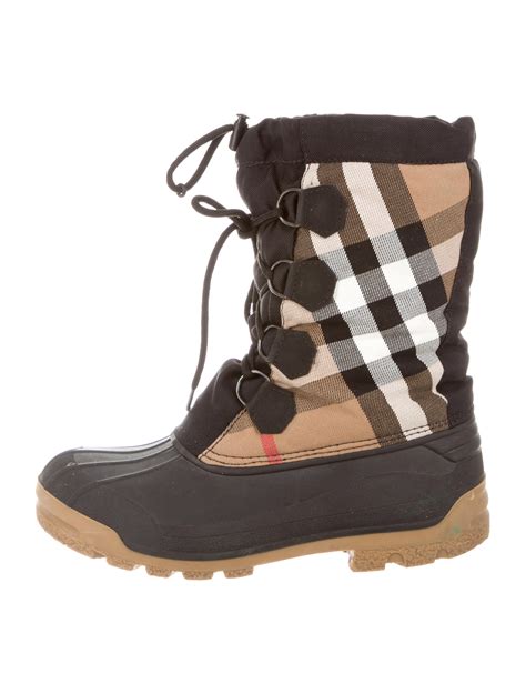 burberry check snow boot|Burberry Check Drawstring Pillow Padded Snow Boots.